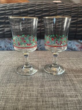 Arby’s, Vintage, Holiday Holly Stemmed Wine Glasses - Clear with Red & Green